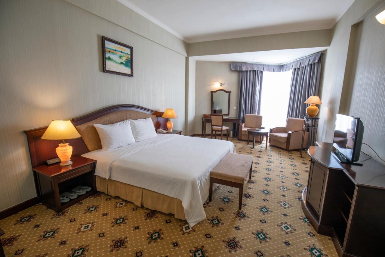 Saigon Quy Nhon Hotel Bagian luar foto