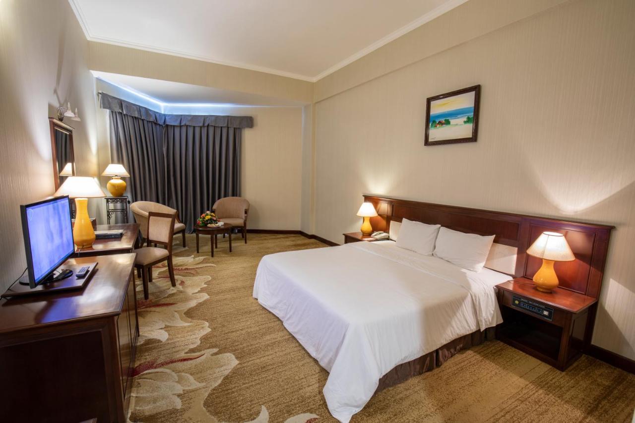 Saigon Quy Nhon Hotel Bagian luar foto